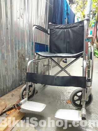 Wheel chair folding